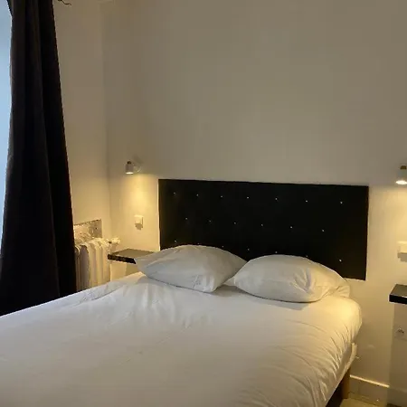 Hotel Aigle D'or 3*