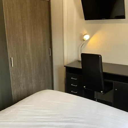 Hotel Aigle D'or 3*